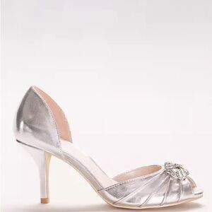 David’s Bridal DESI Silver Metallic Embellished Peep Toe Pumps Size 9